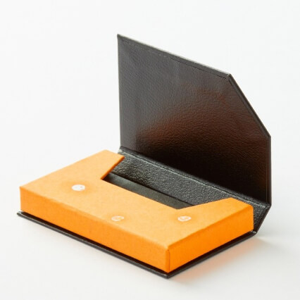 下池康一さん 名刺ケース